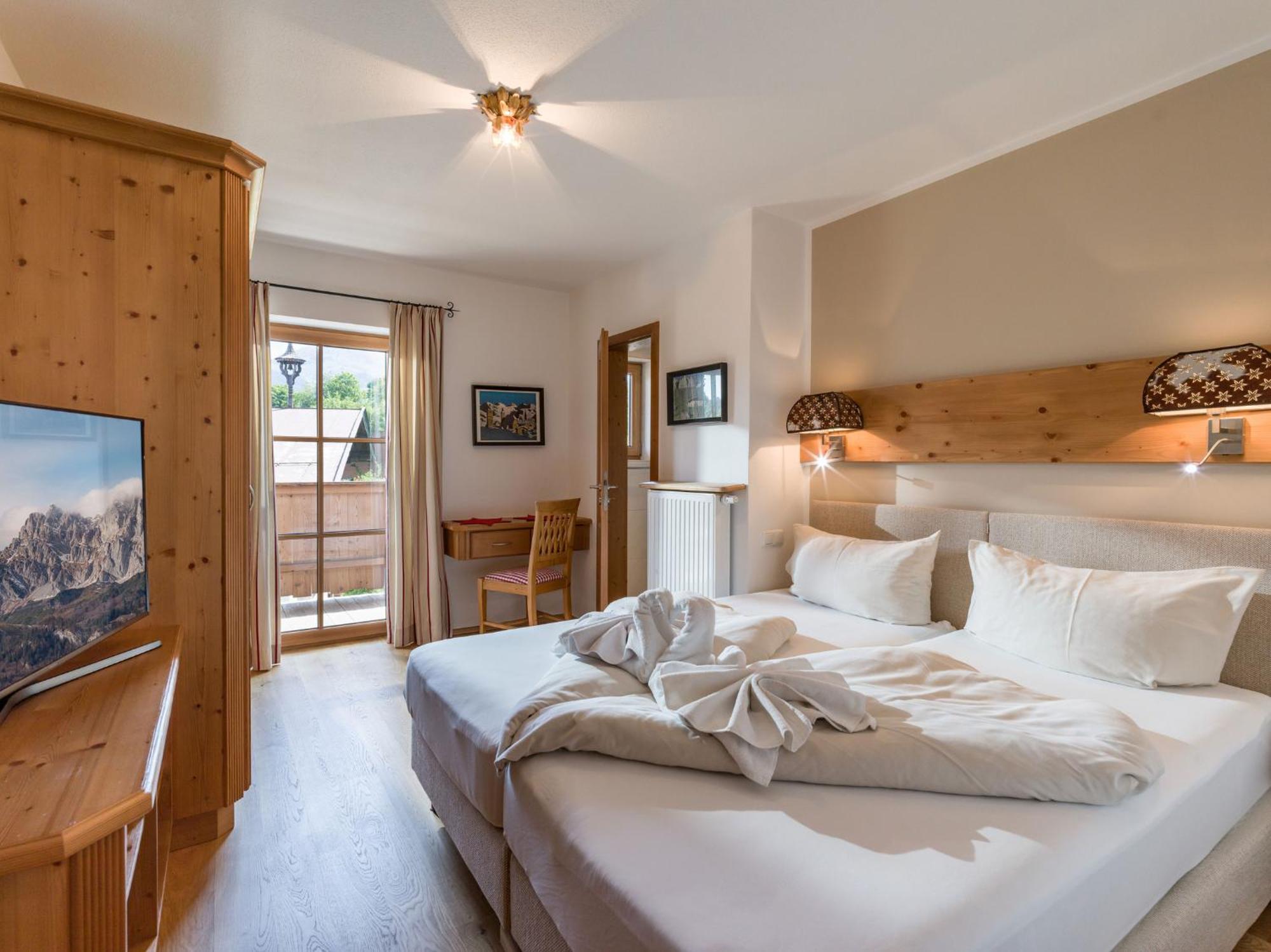 Landhaus Kitzhorn Appartement Hahnenkamm - By Nv-Appartements Kitzbühel Eksteriør billede