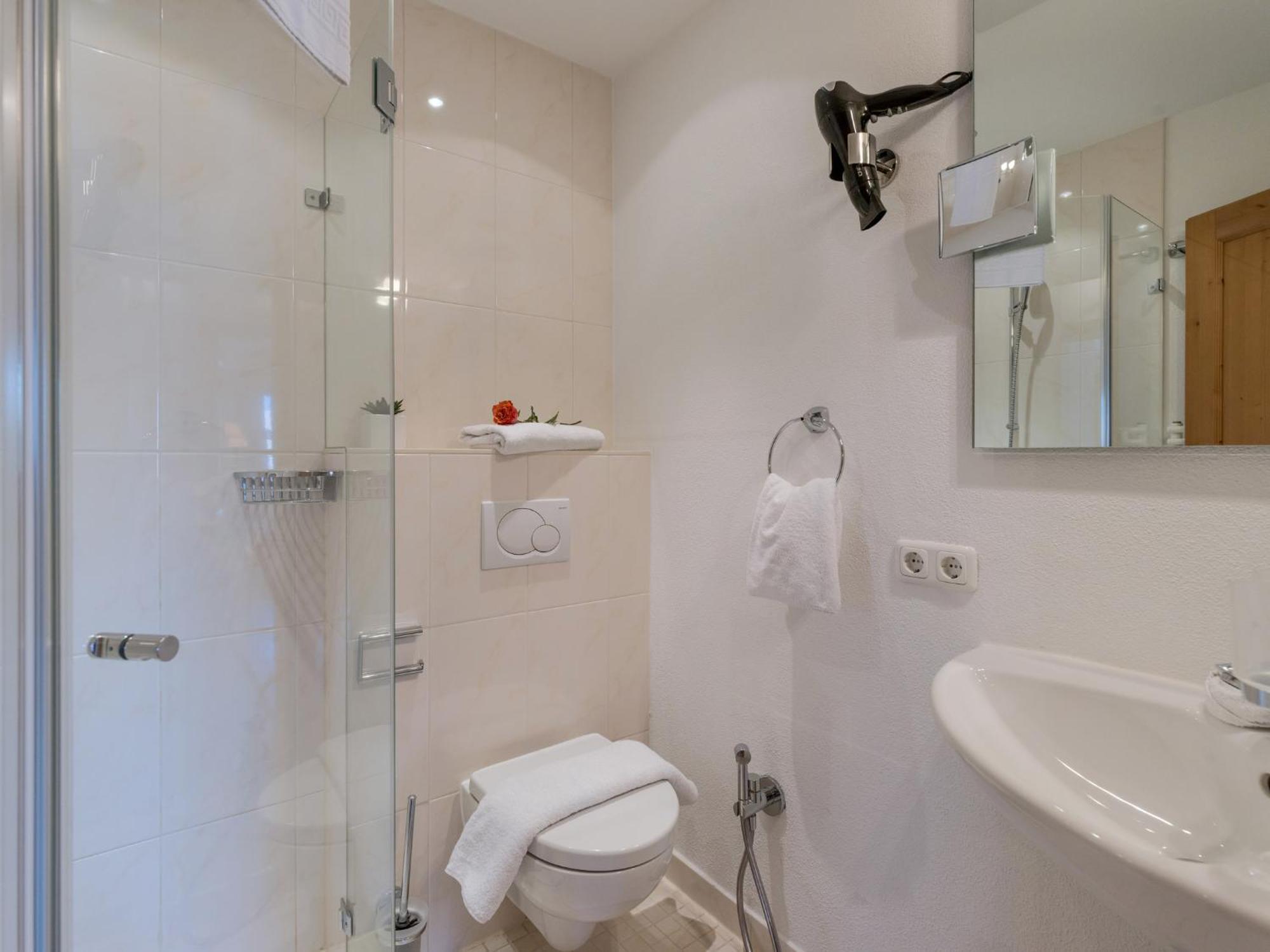 Landhaus Kitzhorn Appartement Hahnenkamm - By Nv-Appartements Kitzbühel Eksteriør billede