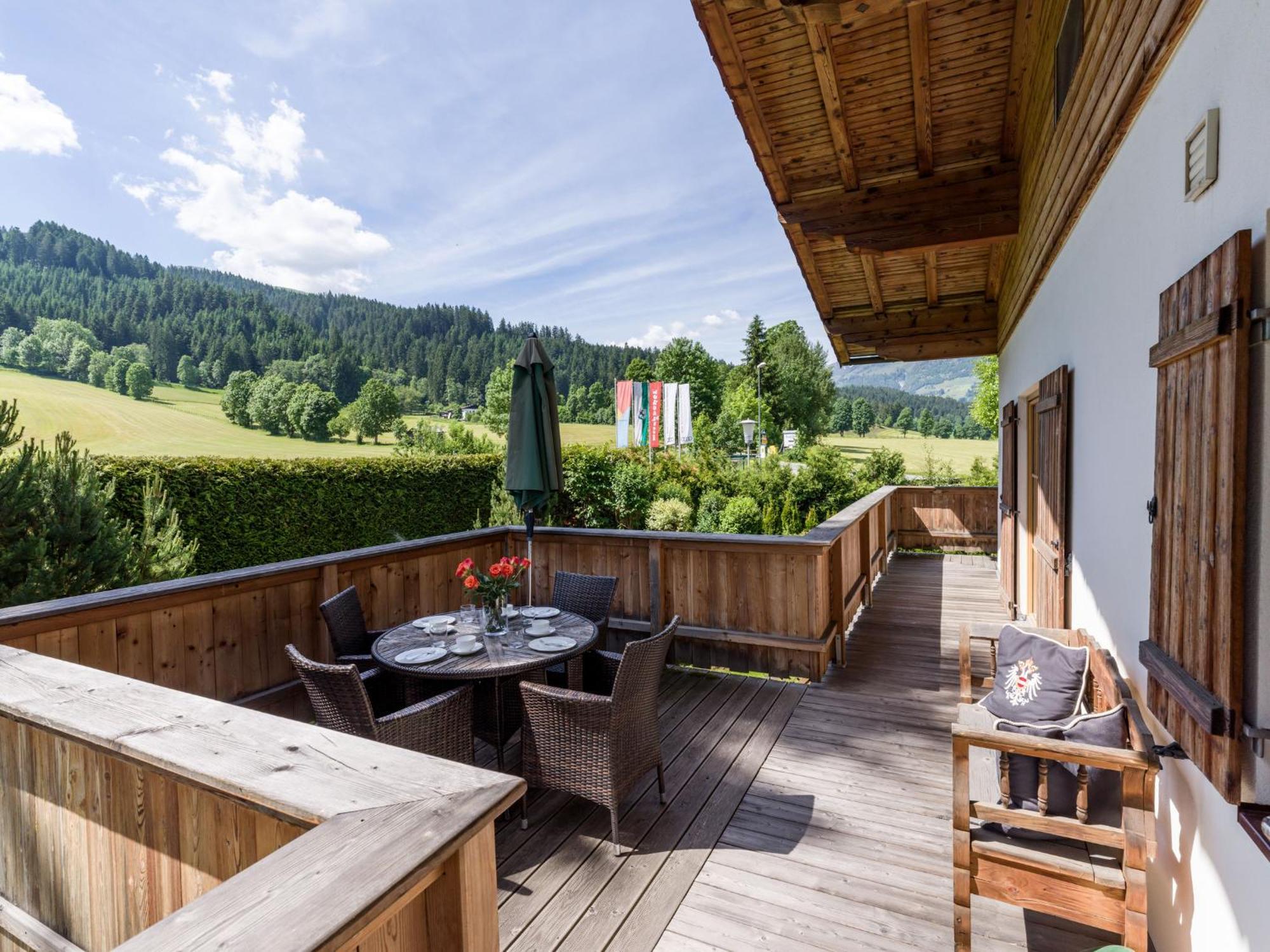 Landhaus Kitzhorn Appartement Hahnenkamm - By Nv-Appartements Kitzbühel Eksteriør billede